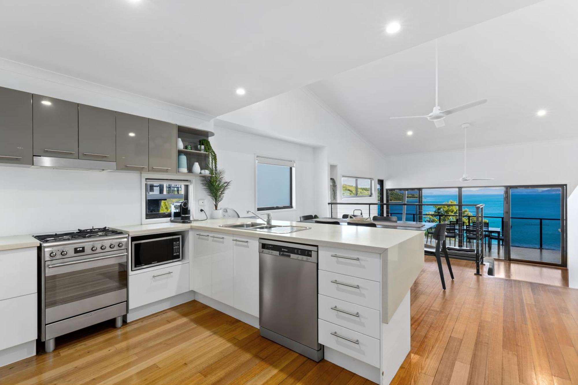 Shorelines Apartments On Hamilton Island By Hiha Exterior photo